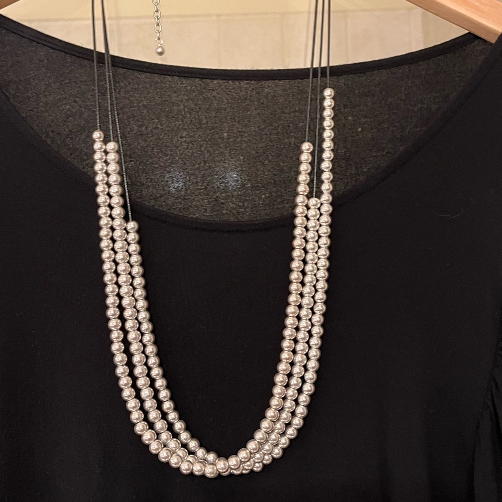 Elegant Silver Pearl Necklace